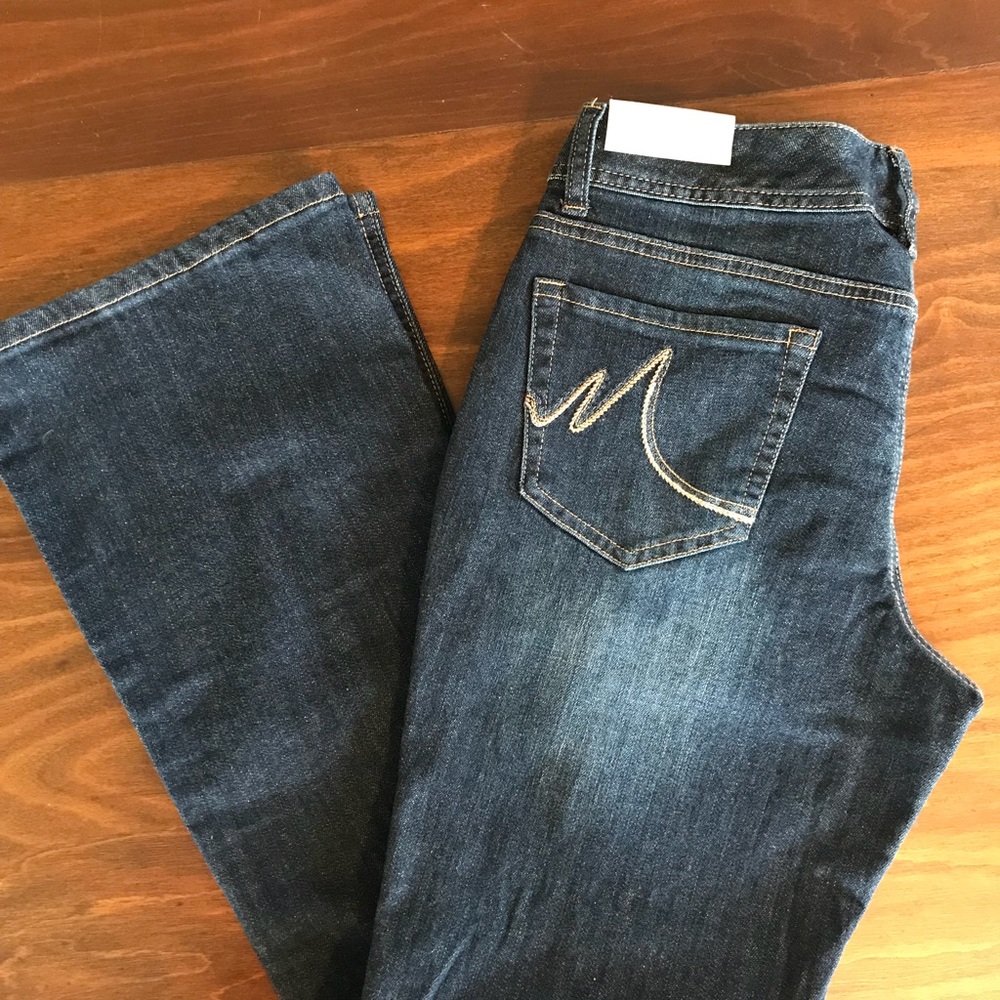 Maurice’s 9/10 Reg Curvy Taylor Bootcut